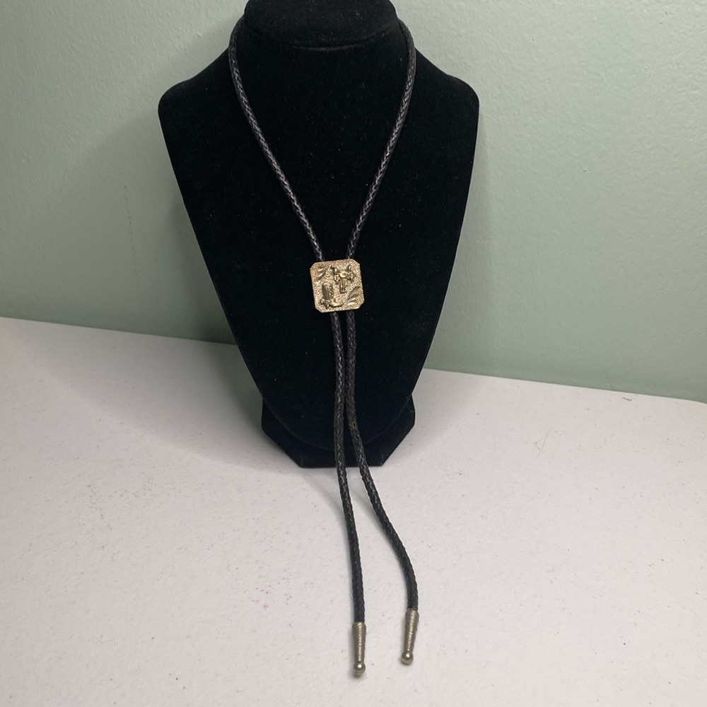 Bolo Tie Western Boot Saddle Gold Tone & Silver